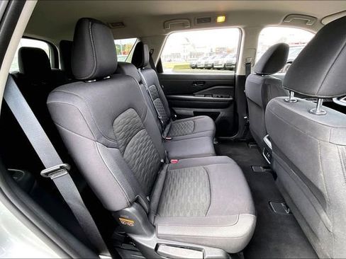 Certified 2025 Nissan Pathfinder S AWD/4WD image 21