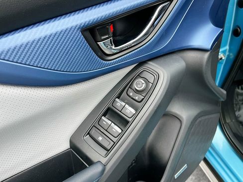 Used 2022 Subaru Crosstrek Hybrid w/ Moonroof Package w/Navigation image 18