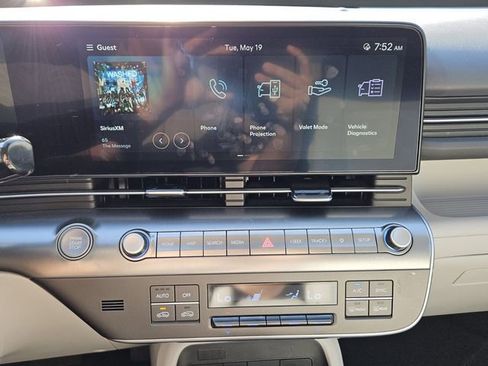 Used 2024 Hyundai Kona SEL AWD/4WD image 17