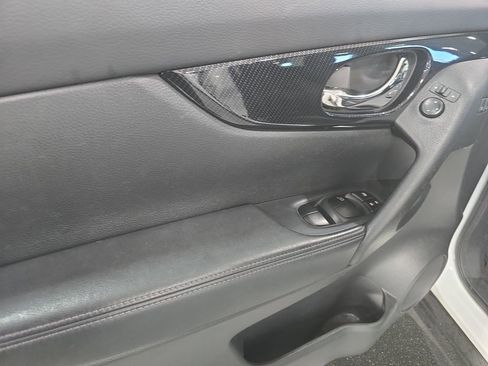 Used 2020 Nissan Rogue SL FWD image 28