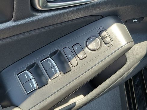 Certified 2025 Honda Civic Sport image 21