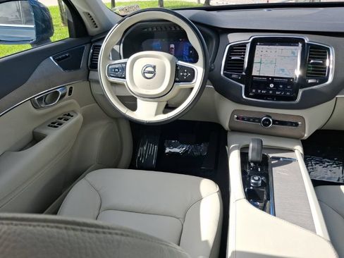 Used 2025 Volvo XC90 B6 Plus w/ Protection Package Premier AWD/4WD image 10