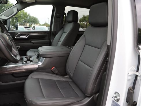 Used 2025 Chevrolet Silverado 3500 LTZ w/ LTZ Plus Package AWD/4WD image 25