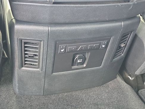 Used 2016 RAM 1500 Limited image 28