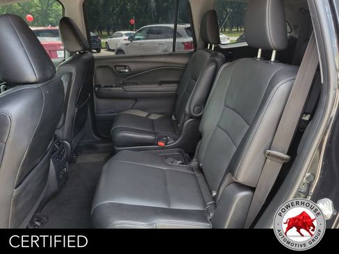 Used 2021 Honda Pilot Touring image 16