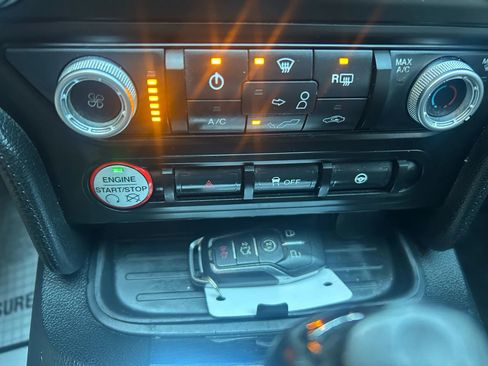 Used 2015 Ford Mustang Convertible w/ Equipment Group 051A image 10