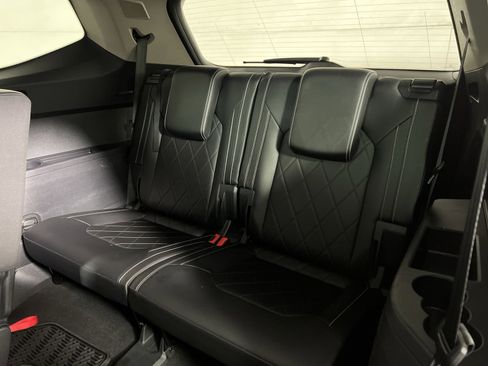 Used 2024 Volkswagen Atlas SEL Premium R-Line image 26