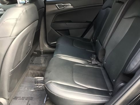 New 2026 Kia Sportage EX image 16