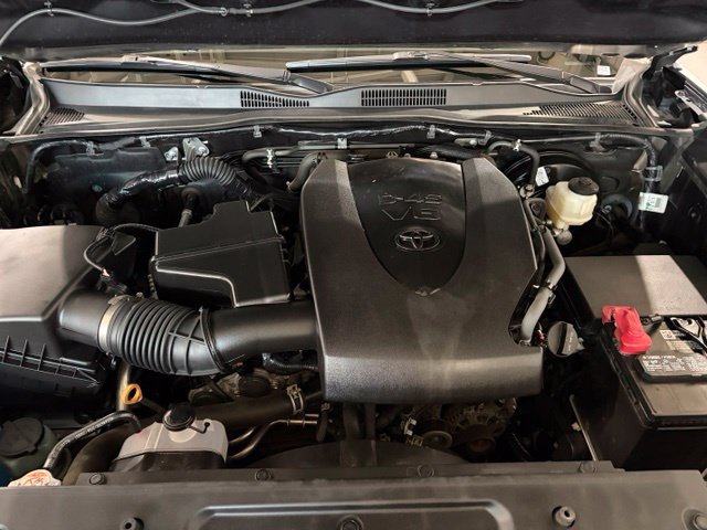 Used 2021 Toyota Tacoma TRD Sport w/ TRD Premium Sport Package AWD/4WD image 26