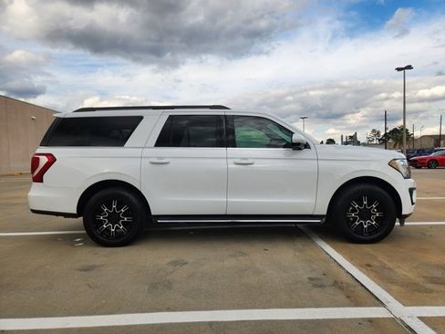 Used 2019 Ford Expedition Max XLT w/ Equipment Group 202A image 4