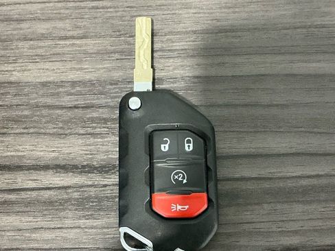 Used 2022 Jeep Wrangler Unlimited Rubicon 4xe image 62