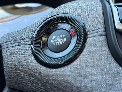 Used 2024 Jeep Compass Latitude image 26