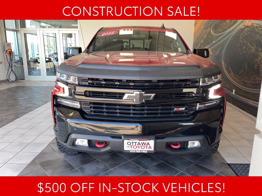 Used 2022 Chevrolet Silverado 1500 LT Trail Boss w/ LT Trail Boss Premium Package AWD/4WD image 3