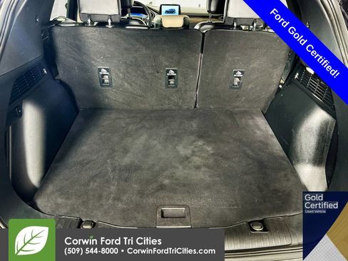 Used 2020 Ford Escape Titanium image 15