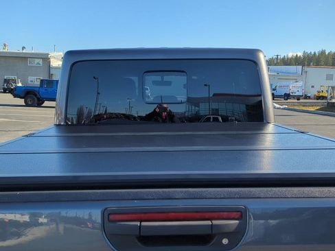 Used 2021 Jeep Gladiator Rubicon image 6