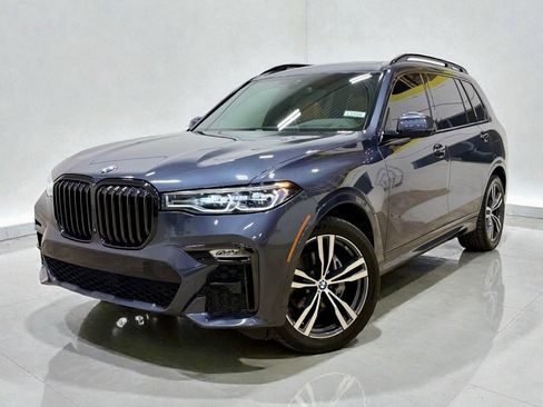 Used 2021 BMW X7 xDrive40i w/ M Sport Package image 2