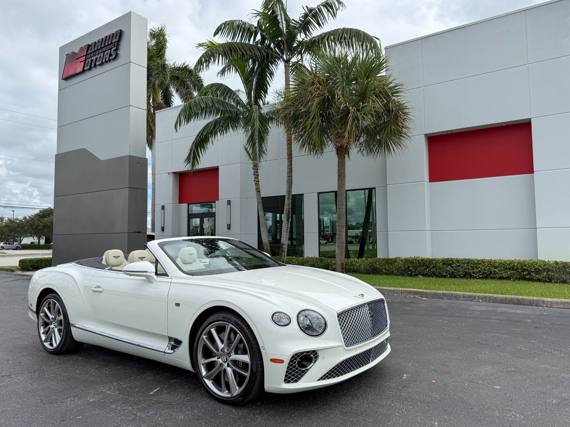 Used 2020 Bentley Continental GT AWD/4WD image 1