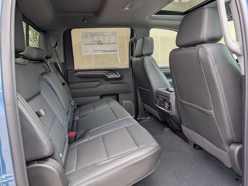 New 2026 GMC Sierra 3500 Denali w/ Denali Reserve Package AWD/4WD image 35