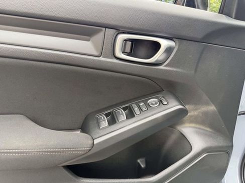 Used 2023 Honda Civic Sport image 16