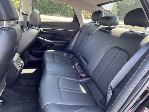 Certified 2023 Hyundai Sonata Limited FWD image 15