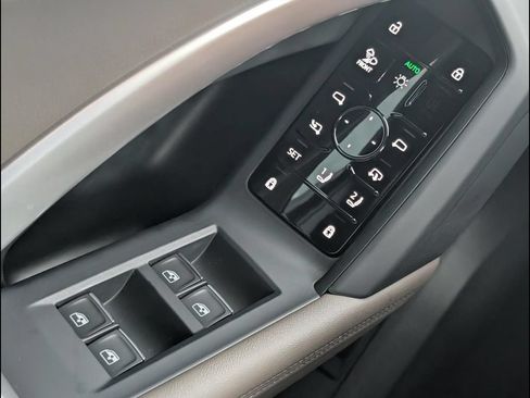 Certified 2025 Audi Q5 Premium Plus AWD/4WD image 11