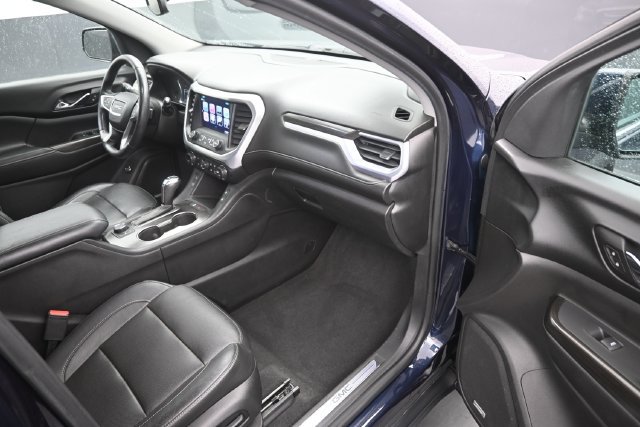 Used 2017 GMC Acadia SLT FWD image 9