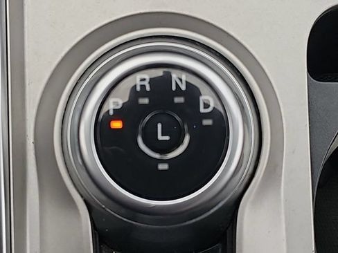 Used 2024 Ford Explorer Limited AWD/4WD image 18