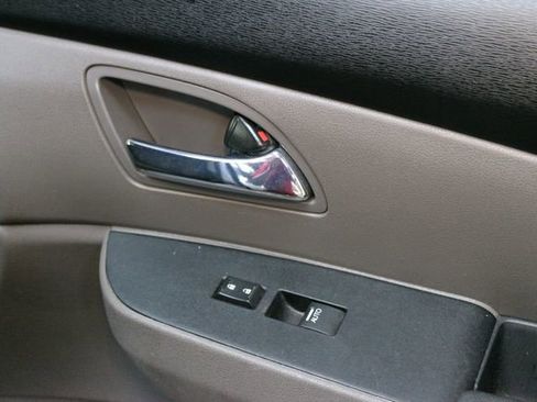 Used 2016 Honda Odyssey LX image 9
