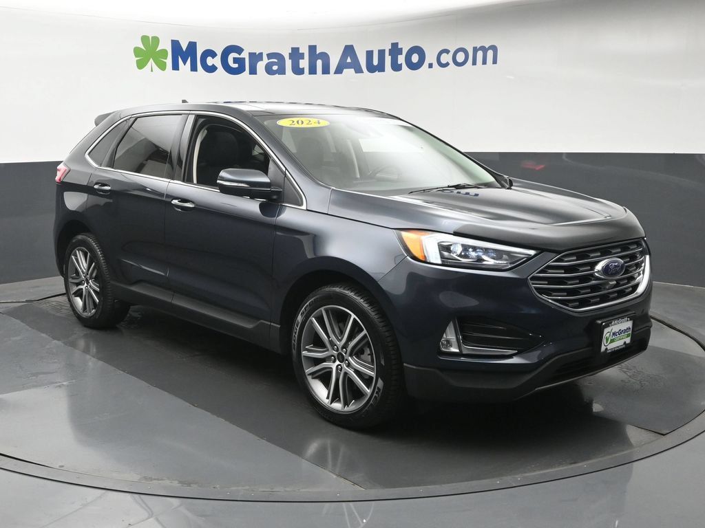 Used 2024 Ford Edge Titanium w/ Equipment Group 301A AWD/4WD image 2