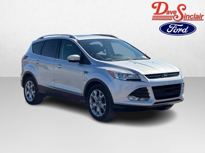 Used 2016 Ford Escape Titanium FWD image 4