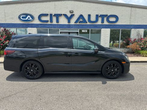 Used 2025 Honda Odyssey Sport-L image 3