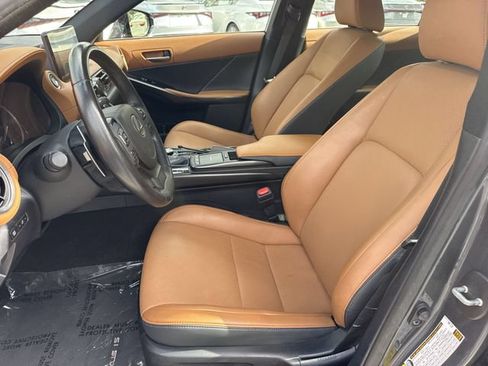 Used 2024 Lexus IS 300 w/ Comfort Package RWD image 11