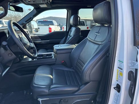 Used 2025 Ford F250 Platinum w/ FX4 Off-Road Package image 11