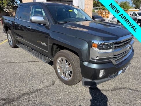 Used 2018 Chevrolet Silverado 1500 High Country RWD image 2