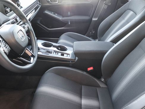 Certified 2025 Honda Civic Sport image 22