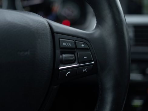 Used 2013 BMW 550i xDrive 550i xDrive image 30