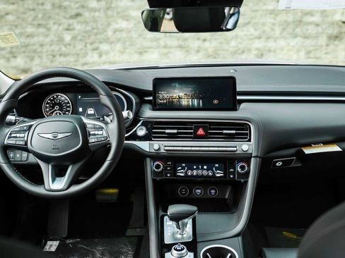 New 2026 Genesis G70 2.5T image 11