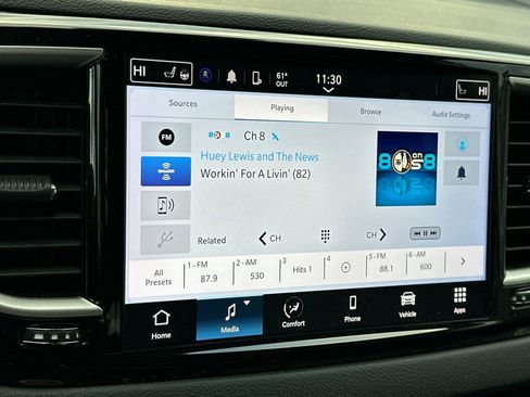 Used 2024 Chrysler Pacifica Touring-L image 20