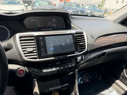 Used 2016 Honda Accord EX-L image 20