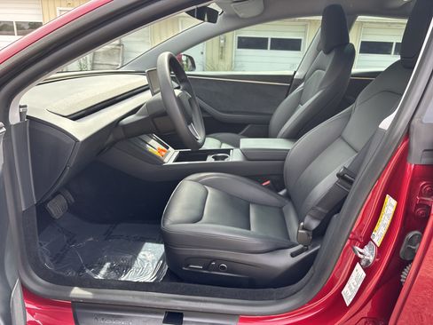 Used 2025 Tesla Model 3 Long Range AWD/4WD image 16
