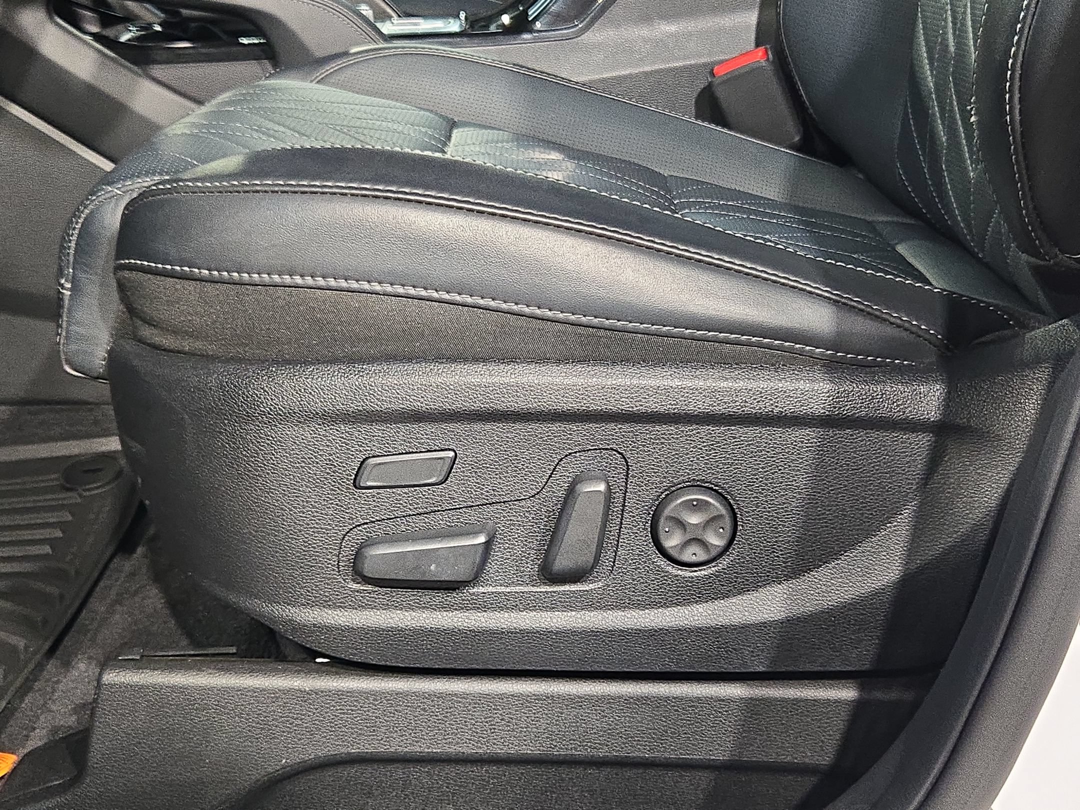 Used 2025 Kia Telluride SX Prestige X-Pro AWD/4WD image 23