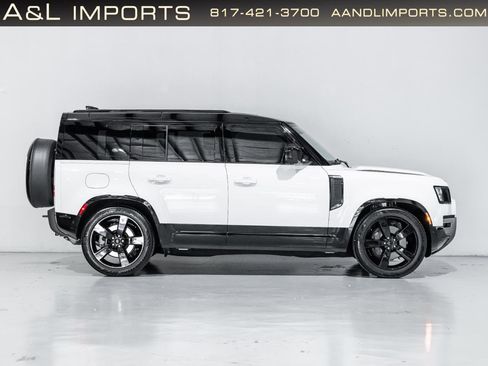Used 2023 Land Rover Defender 110 X-Dynamic SE AWD/4WD image 9