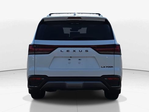 Used 2025 Lexus LX 700h Overtrail w/ Accessory Package (Z1) image 6