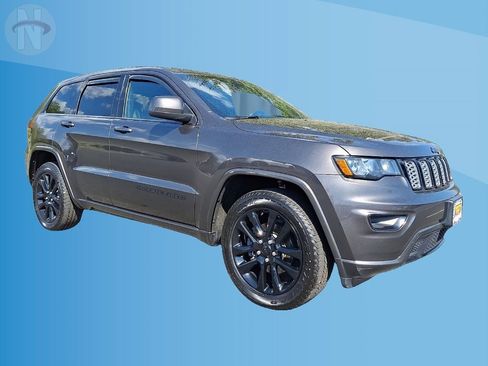 Used 2020 Jeep Grand Cherokee Altitude AWD/4WD image 1