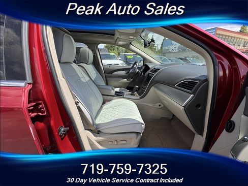 Used 2013 Lincoln MKX AWD image 30