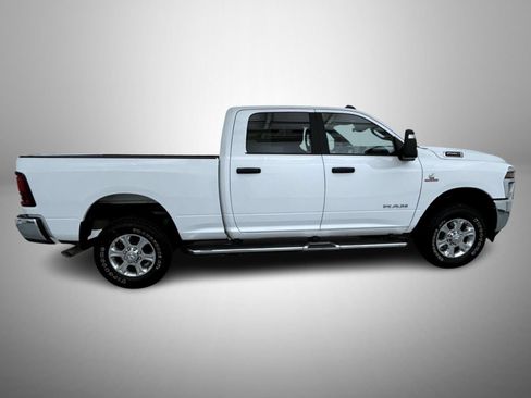 Used 2025 RAM 2500 Big Horn AWD/4WD image 4