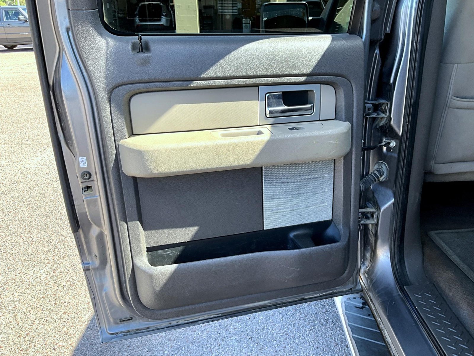 Used 2010 Ford F150 4x4 SuperCrew image 22