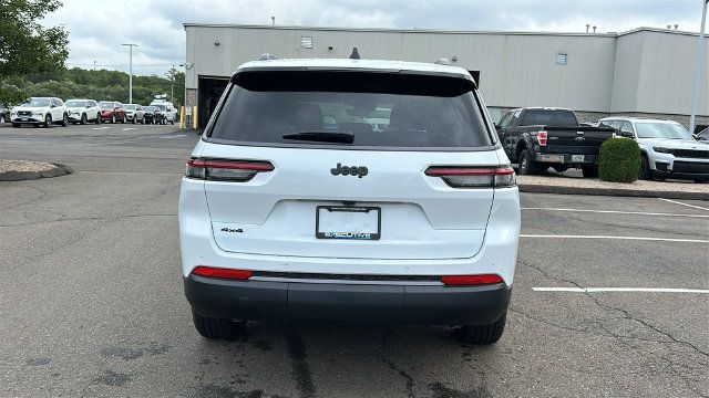 New 2027 Jeep Grand Cherokee L 4WD image 5