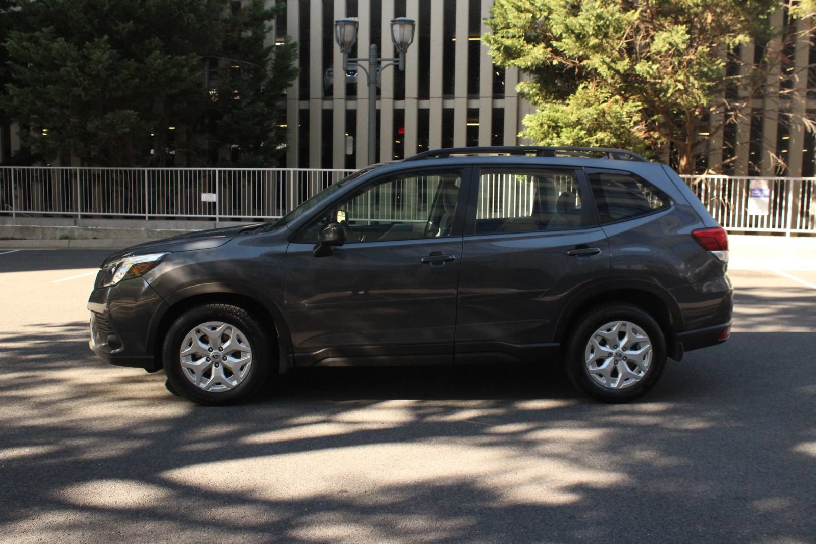 Used 2022 Subaru Forester AWD/4WD image 11