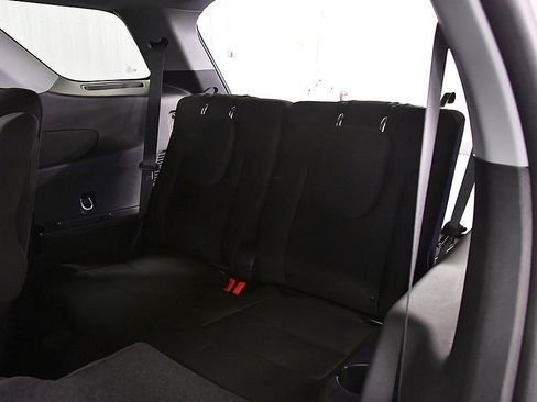 Used 2024 Ford Explorer XLT w/ Class IV Trailer Tow Package image 31